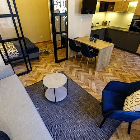 E13 - Elegant Apartment Budapest Exterior foto