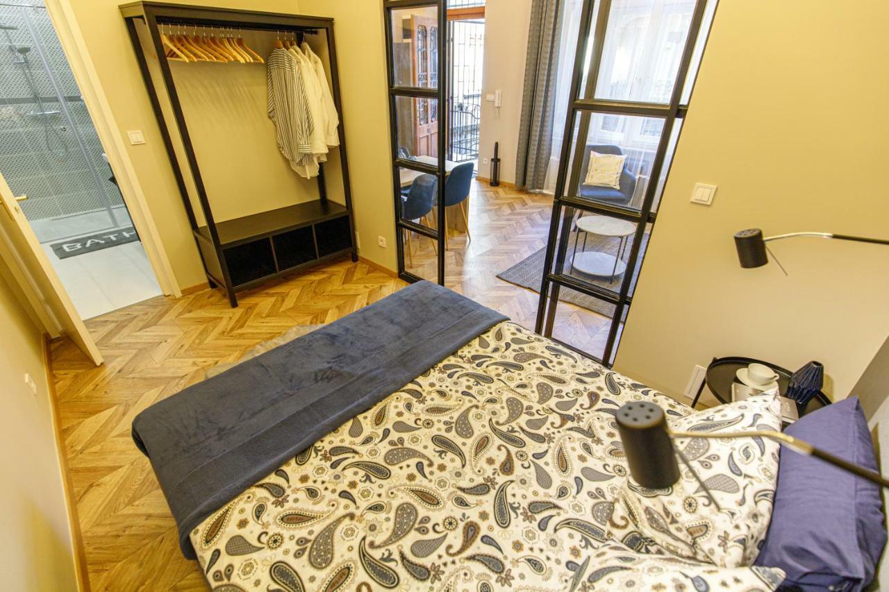 E13 - Elegant Apartment Budapest Exterior foto